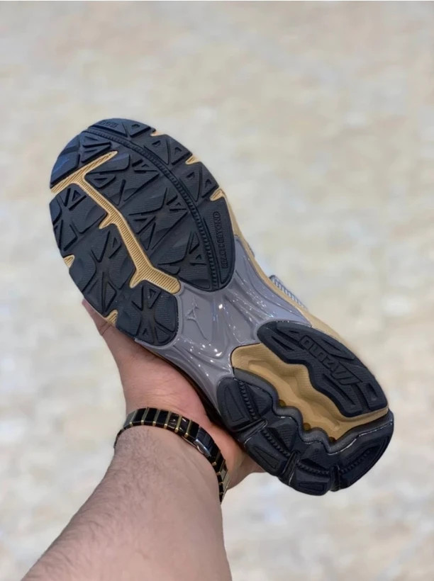 کتونی میزانو ویو بتا ویتنامی وارداتی/Mizuno Wave Rider Beta/سایز 40 الی 45/ فروش عمده و تک