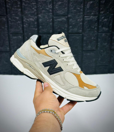 کتونی نیوبالانس 990v5 ویتنامی وارداتی/Newbalance 990v5/سایز 40 الی 45/فروش عمده و تک
