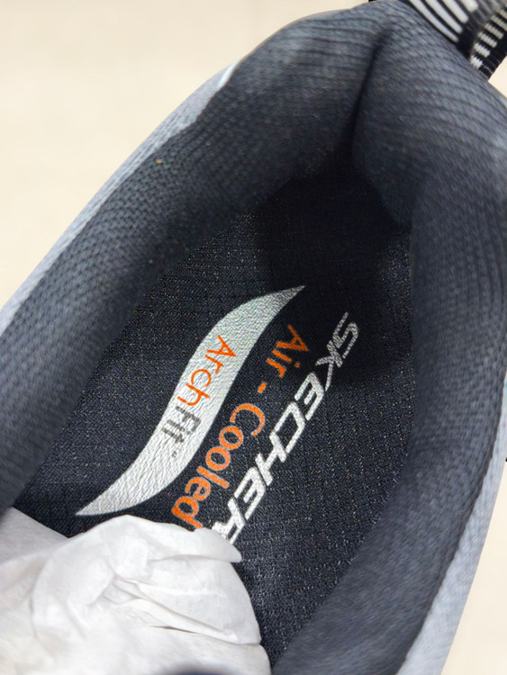 کتونی اسکیچرز Hyper Burst ویتنامی | سبک، راحت و مناسب دویدن | سایز 40 الی 45