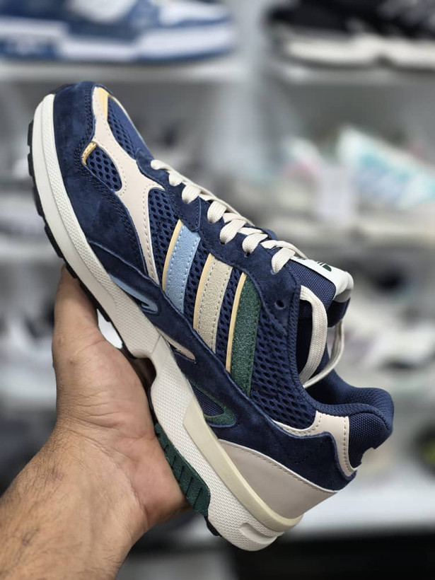 کتونی ادیداس تورشن سوپر ویتنامی/سایز ۴۰ الی ۴۵ / رنگ بندی زیبا/Adidas Torsion Super