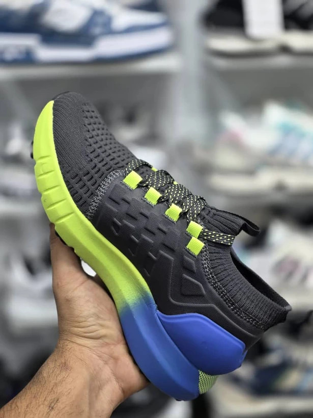 کتونی اندرارمور فانتوم ویتنامی وارداتی/Underarmour Hovr Phantom/سایز 40 الی 45/فروش عمده و تک