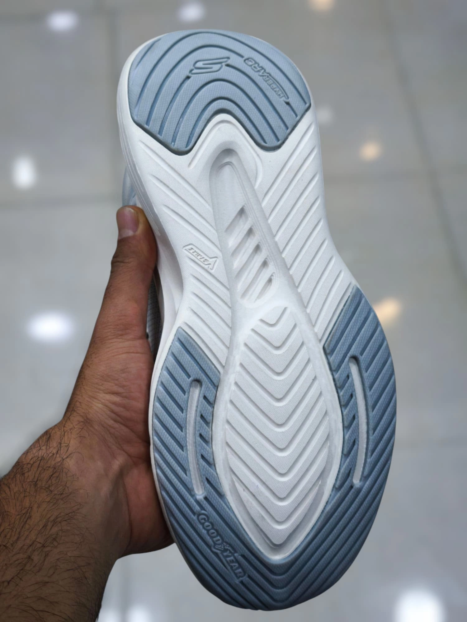 کتونی اسکیچرز ویتنامی/سایز 40 الی 45/فروش تکی و عمده/Skechers Go Walk