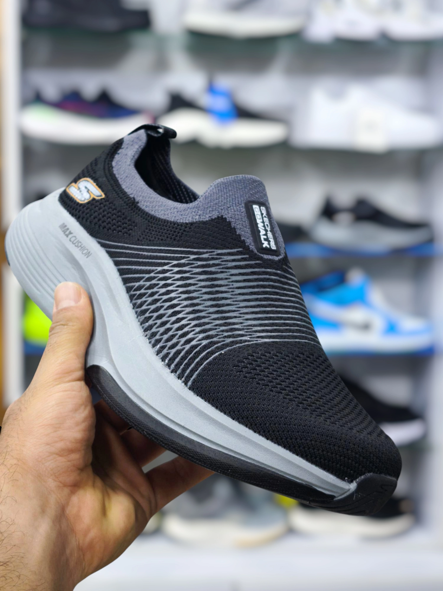 کتونی ویتنامی اسکیچرز Skechers GOwalk Max Cushioning - راحتی بی‌نظیر در هر قدم | سایز ۴۰ الی ۴۵ | فروش عمده و تک