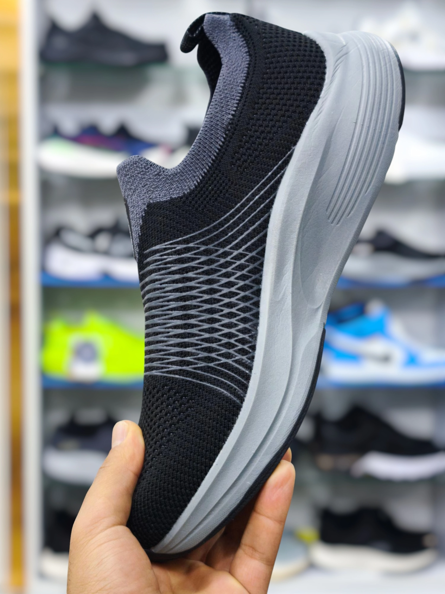 کتونی ویتنامی اسکیچرز Skechers GOwalk Max Cushioning - راحتی بی‌نظیر در هر قدم | سایز ۴۰ الی ۴۵ | فروش عمده و تک