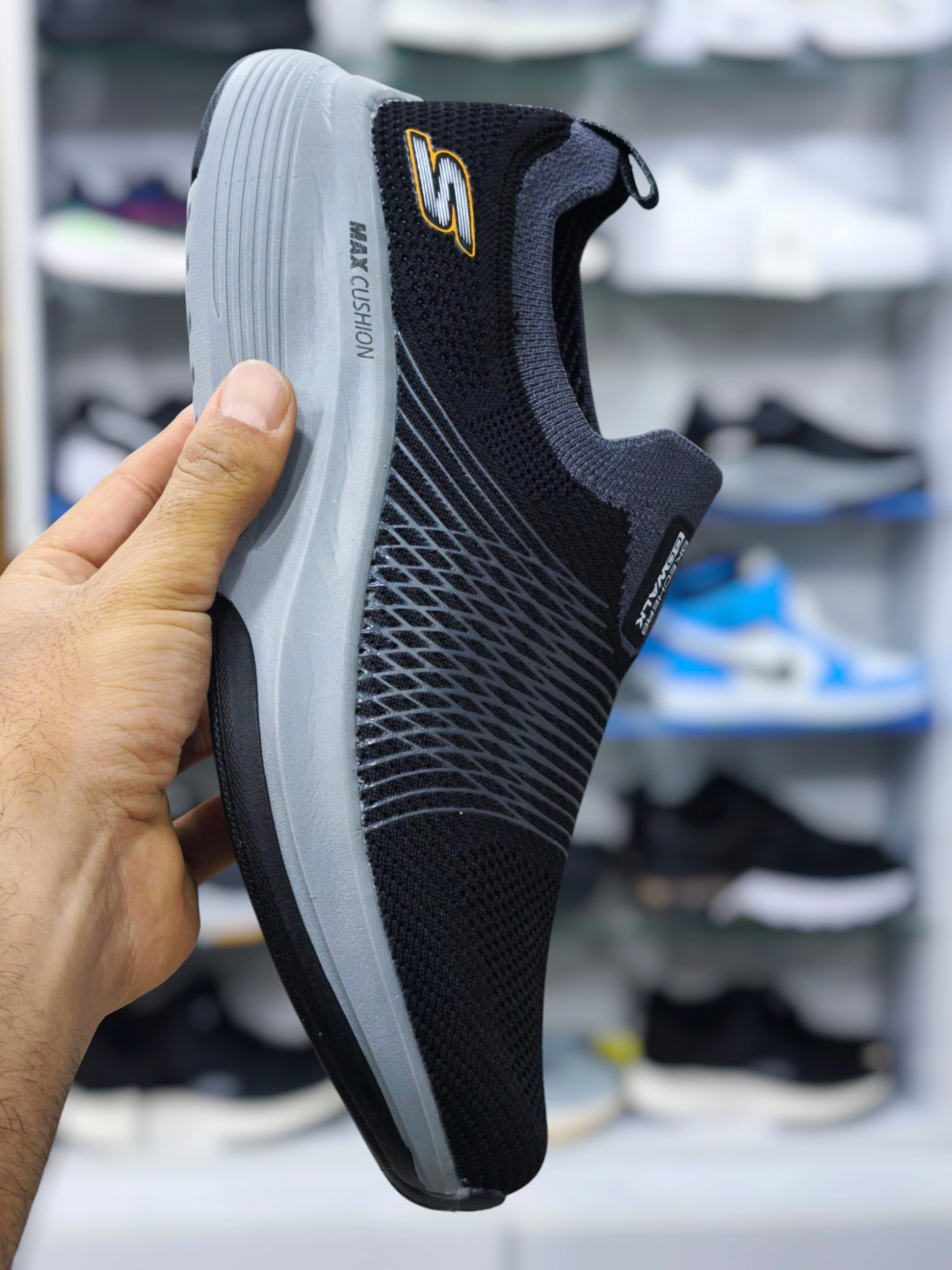 کتونی ویتنامی اسکیچرز Skechers GOwalk Max Cushioning - راحتی بی‌نظیر در هر قدم | سایز ۴۰ الی ۴۵ | فروش عمده و تک