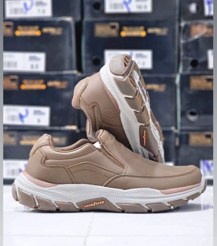 کفش طبی و ضدآب اسکیچرز ویتنامی وارداتی/سایز 40 الی 45/Skechers Max Cushioning Terminus