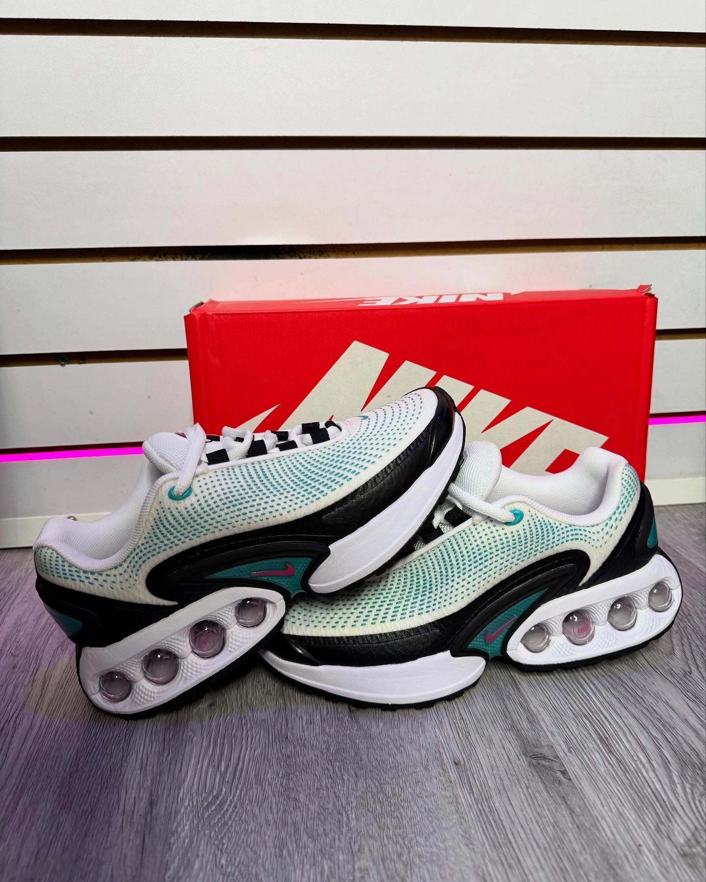 کتونی  نایک ایر مکس دی ان ویتنامی وارداتی/ Nike Air Max DN/سایز 40 الی 45/فروش عمده و تک