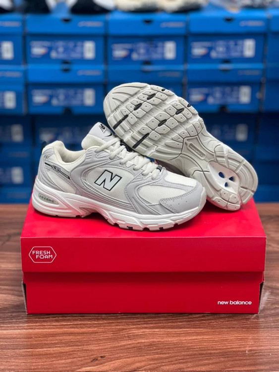 کتونی نیوبالانس 530 ویتنامی وارداتی/Newbalance 530/سایز 37 الی 40/فروش عمده و تک