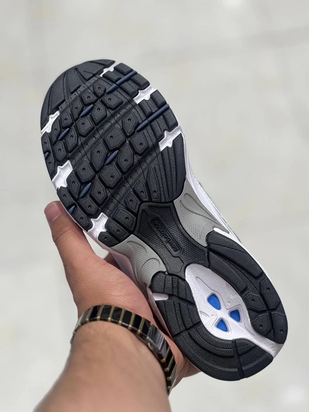 کتونی نیوبالانس 530 ویتنامی وارداتی/Newbalance 530/سایز 37 الی 40/فروش عمده و تک