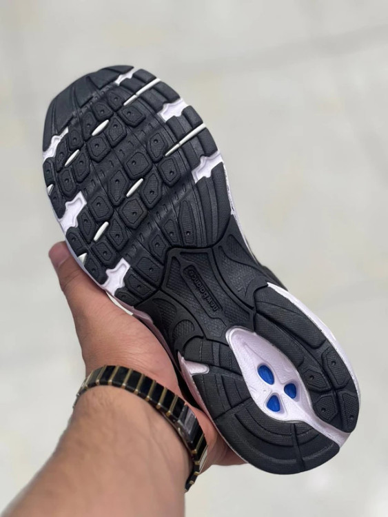 کتونی نیوبالانس 530 ویتنامی وارداتی/Newbalance 530/سایز 37 الی 40/فروش عمده و تک