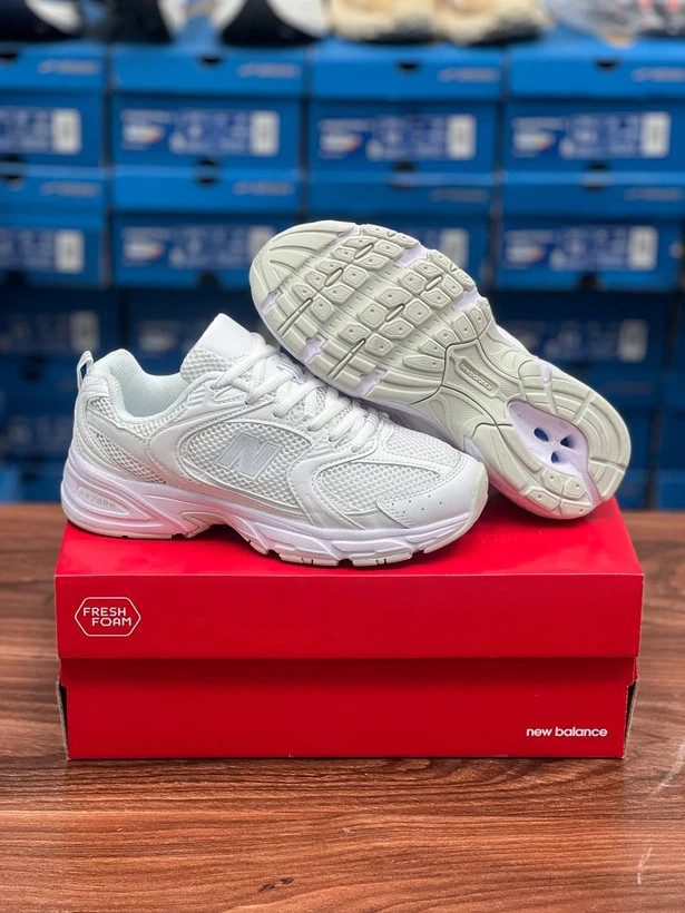 کتونی نیوبالانس 530 ویتنامی وارداتی/Newbalance 530/سایز 37 الی 40/فروش عمده و تک