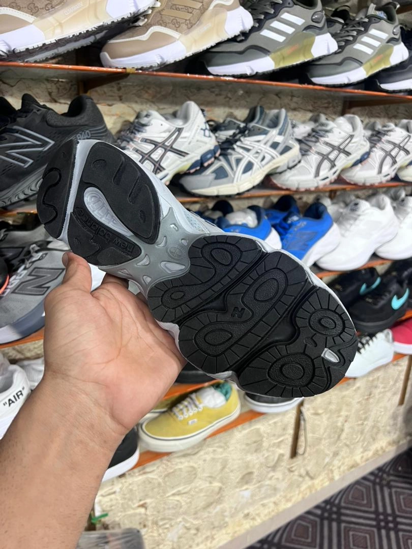 کتونی نیوبالانس 1000 ویتنامی وارداتی/Newbalance 1000/سایز40 الی 45/فروش عمده و تک