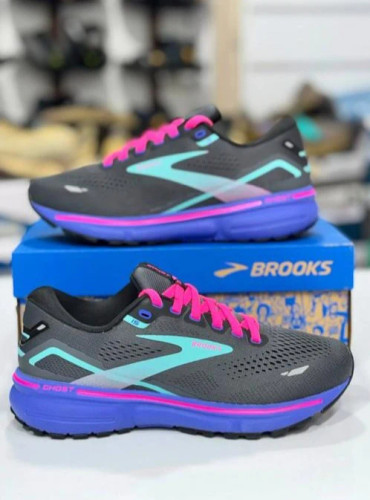 کتونی بروکس گاست 15ویتنامی وارداتی/Brooks Ghost 15/سایز 36 الی 40/فروش عمده و تک