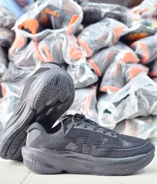 کتونی نیوبالانس فرش فوم ویتنامی وارداتی/Newbalance Fresh Foam X Hierro V8/سایز40 الی 45/فروش عمده و تک