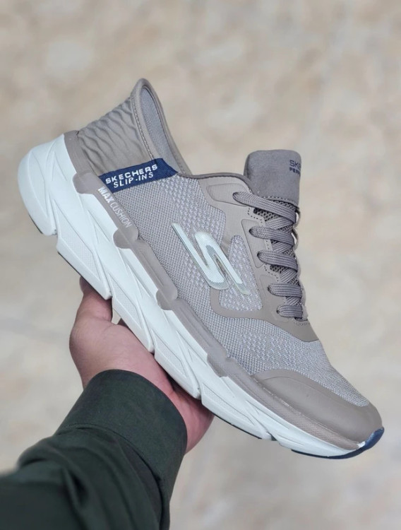 کفش طبی اسکیچرز ویتنامی وارداتی/سایز 40 الی 45/Skechers Max Cushion