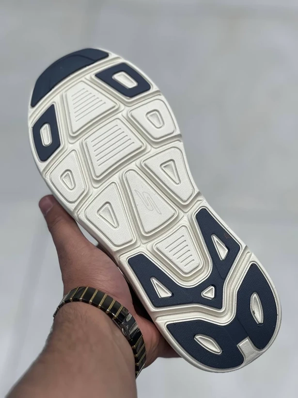 کفش طبی اسکیچرز ویتنامی وارداتی/سایز 40 الی 45/Skechers Max Cushioning Premier