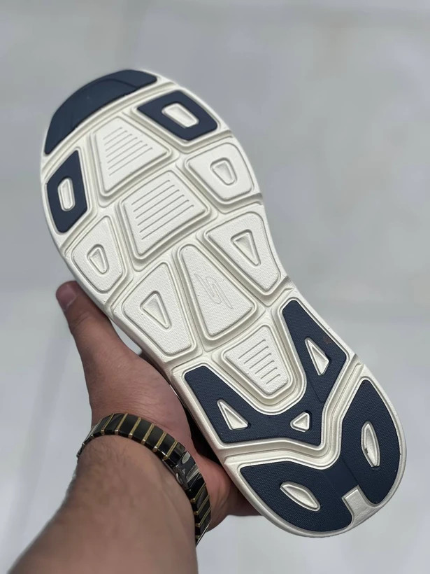 کفش طبی اسکیچرز ویتنامی وارداتی/سایز 40 الی 45/Skechers Max Cushioning Premier