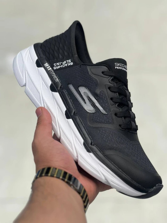کفش طبی اسکیچرز ویتنامی وارداتی/سایز 40 الی 45/Skechers Max Cushioning Premier