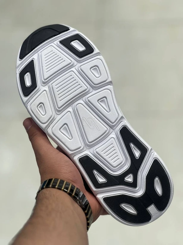 کفش طبی اسکیچرز ویتنامی وارداتی/سایز 40 الی 45/Skechers Max Cushioning Premier