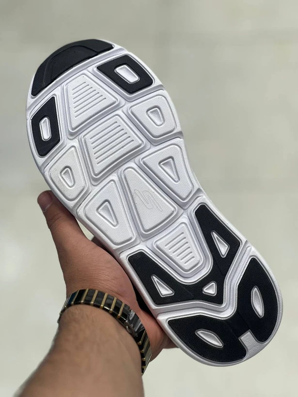کفش طبی اسکیچرز ویتنامی وارداتی/سایز 40 الی 45/Skechers Max Cushioning Premier