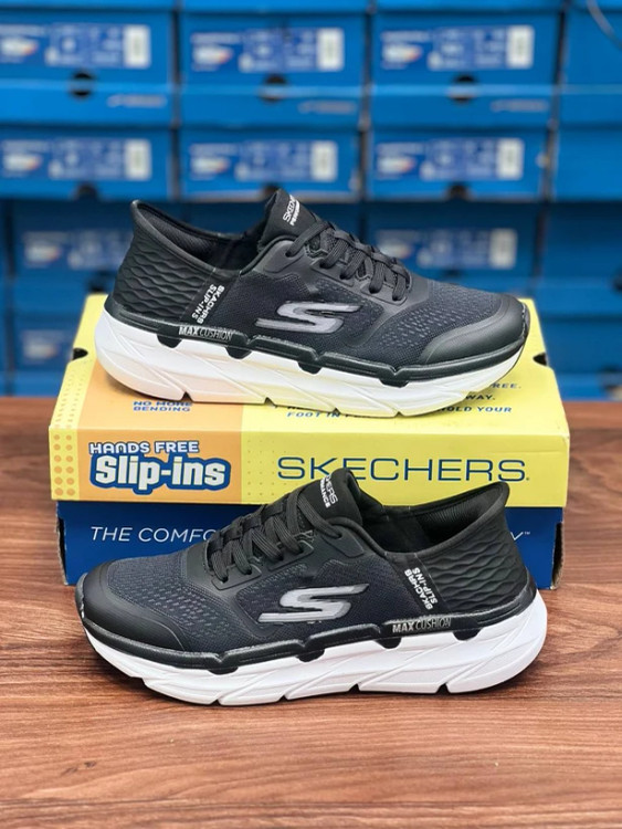 کفش طبی اسکیچرز ویتنامی وارداتی/سایز 40 الی 45/Skechers Max Cushioning Premier
