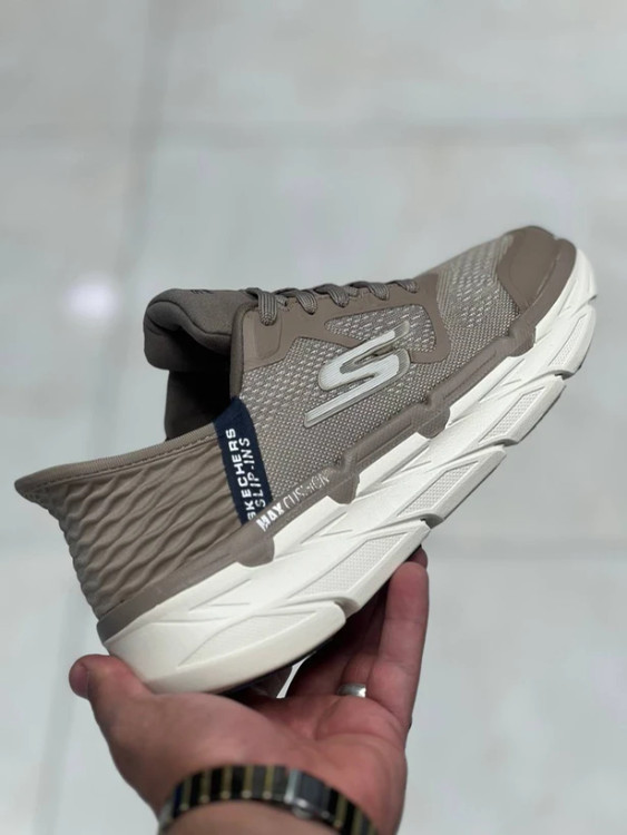 کفش طبی اسکیچرز ویتنامی وارداتی/سایز 40 الی 45/Skechers Max Cushioning Premier