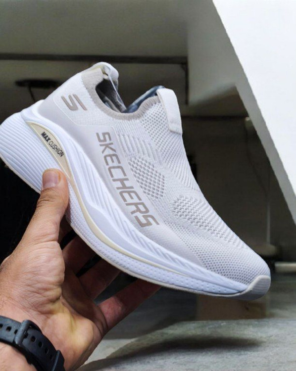 کتانی زنانه اسکیچرز مدل Max Cushion | سایز 37 الی 40