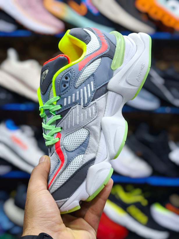 کتونی نیوبالانس 9060 ویتنامی وارداتی/سایز38,39,40,41,42,43,44,45/Newbalance 9060