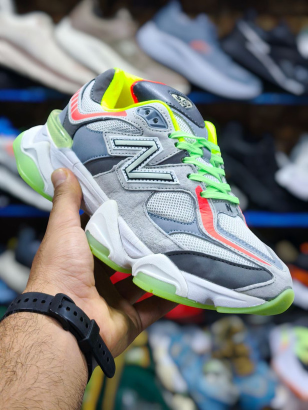کتونی نیوبالانس 9060 ویتنامی وارداتی/سایز38,39,40,41,42,43,44,45/Newbalance 9060