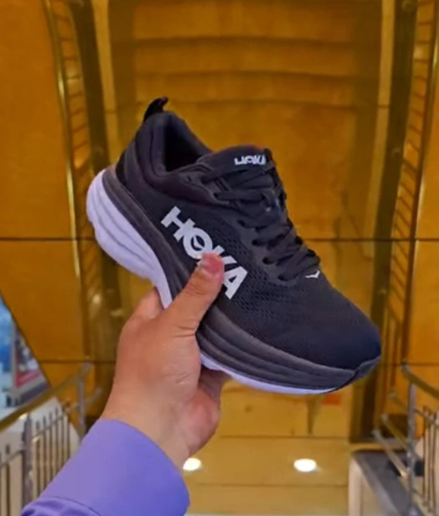 کتونی رانینگ هوکا باندی ۸ ویتنامی وارداتی/سایز 38 تا 45/Hoka Bondi 8/فروش عمده و تک