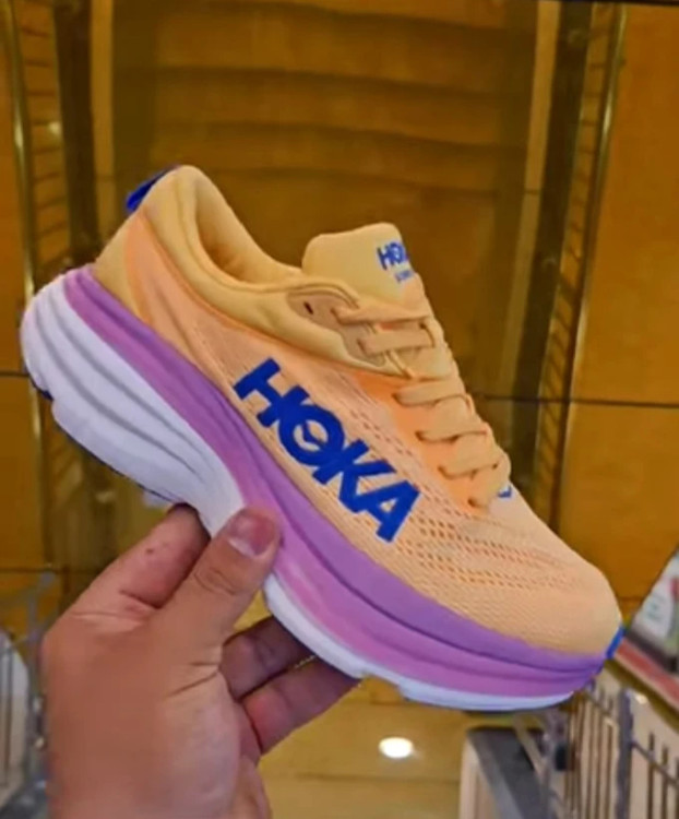 کتونی رانینگ هوکا باندی ۸ ویتنامی وارداتی/سایز 38 تا 45/Hoka Bondi 8/فروش عمده و تک