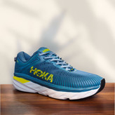 کتونی هوکا باندی ۷ (Hoka One One Bondi 7) | راحتی بینهایت برای پیادهروی و دویدن
