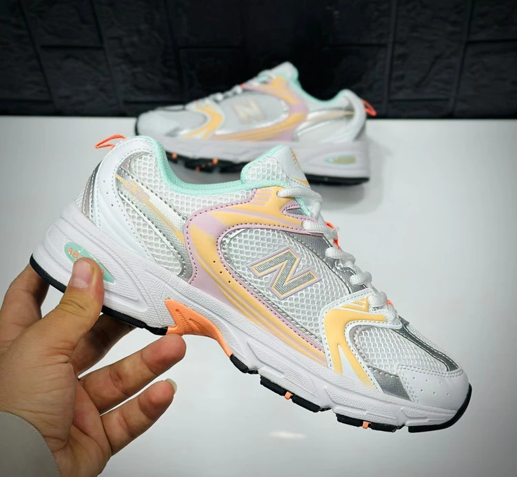 کتونی نیوبالانس 530 ویتنامی وارداتی/Newbalance 530/سایز 36 الی 40/فروش عمده و تک