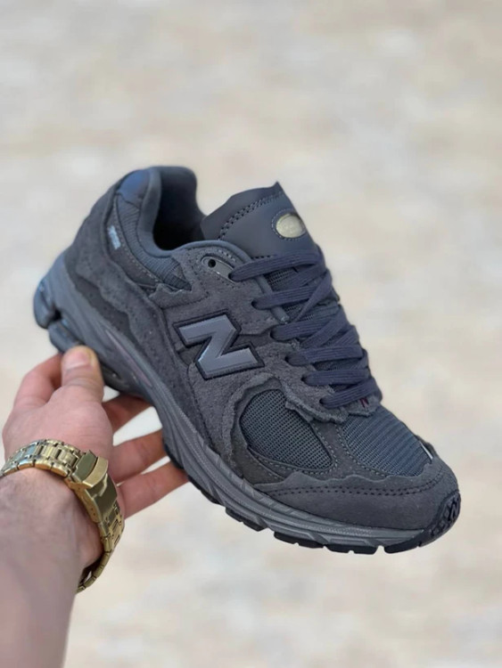 کتونی نیوبالانس 2002R ویتنامی وارداتی/سایز 40 الی 45/Newbalance 2002R /فروش عمده و تک