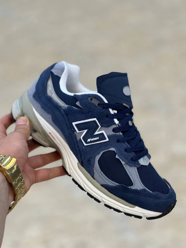 کتونی نیوبالانس 2002R ویتنامی وارداتی/سایز 40 الی 45/Newbalance 2002R /فروش عمده و تک