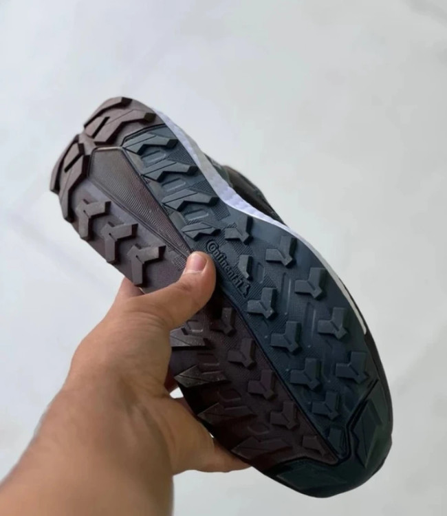 کتونی آدیداس ترکس ویتنامی وارداتی/سایز 40 الی 45/Adidas Terrex Free Hiker/ فروش عمده و تک