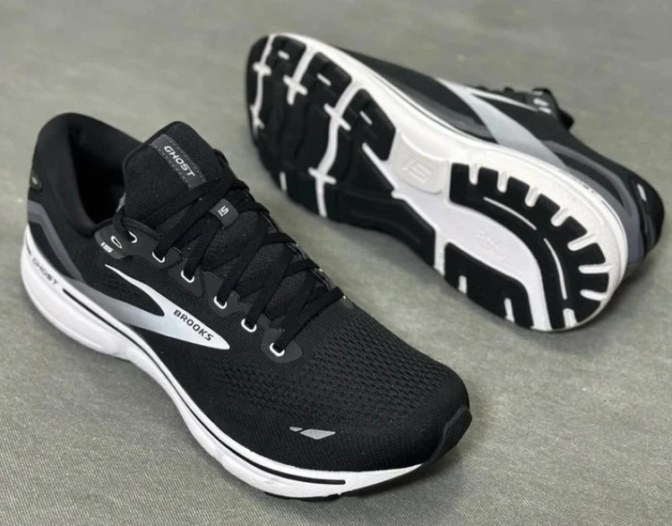 کتونی بروکس گاست 15ویتنامی وارداتی/Brooks Ghost 15/سایز 40 الی 45/فروش عمده و تک