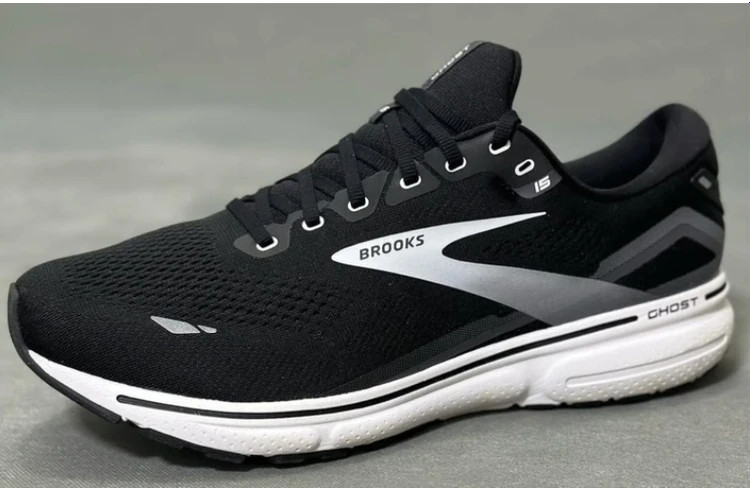 کتونی بروکس گاست 15ویتنامی وارداتی/Brooks Ghost 15/سایز 40 الی 45/فروش عمده و تک