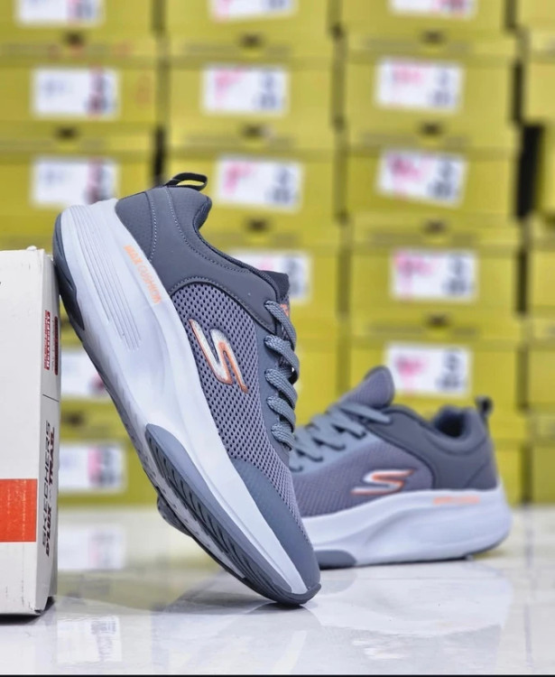 کفش طبی اسکیچرز ویتنامی وارداتی/سایز 40 الی 45/Skechers Max Cushion/ فروش عمده و تک