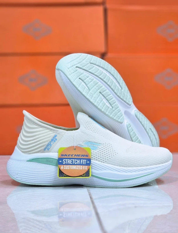 کفش طبی اسکیچرز اسلیپ اومو ویتنامی وارداتی/سایز 37 الی 40/Skechers Slip-ins Uomo/ فروش عمده و تک
