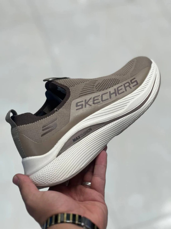 کفش طبی اسکیچرز ویتنامی وارداتی/سایز 37 الی 40/Skechers Go Walk Max Cushioning/ فروش عمده و تک
