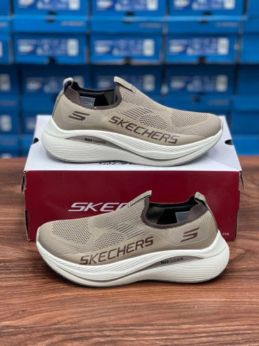 کفش طبی اسکیچرز ویتنامی وارداتی/سایز 37 الی 40/Skechers Go Walk Max Cushioning/ فروش عمده و تک