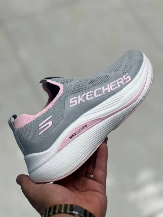 کفش طبی اسکیچرز ویتنامی وارداتی/سایز 37 الی 40/Skechers Go Walk Max Cushioning/ فروش عمده و تک