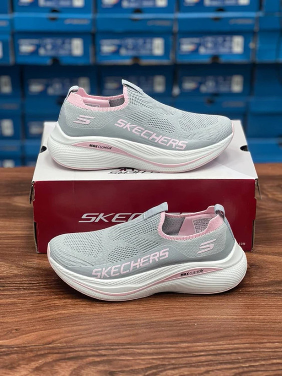 کفش طبی اسکیچرز ویتنامی وارداتی/سایز 37 الی 40/Skechers Go Walk Max Cushioning/ فروش عمده و تک