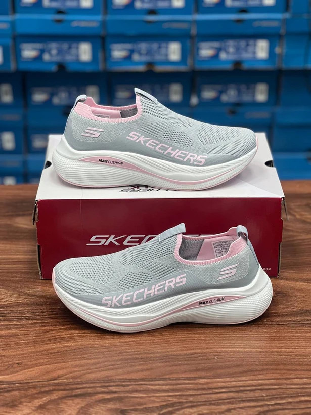کفش طبی اسکیچرز ویتنامی وارداتی/سایز 37 الی 40/Skechers Go Walk Max Cushioning/ فروش عمده و تک