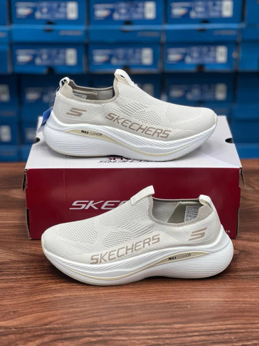 کفش طبی اسکیچرز ویتنامی وارداتی/سایز 37 الی 40/Skechers Go Walk Max Cushioning/ فروش عمده و تک