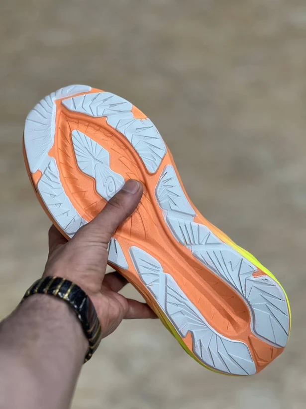 کتونی اسیکس نوا بلاست 4 ویتنامی وارداتی/سایز 40 الی 45/Asics Nova Blast 4/فروش عمده و تک