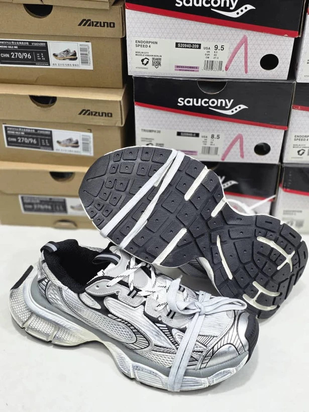 کتونی بالنسیاگا تری ایکس ال ویتنامی وارداتی/سایز 40 الی 45/Balenciaga 3XL