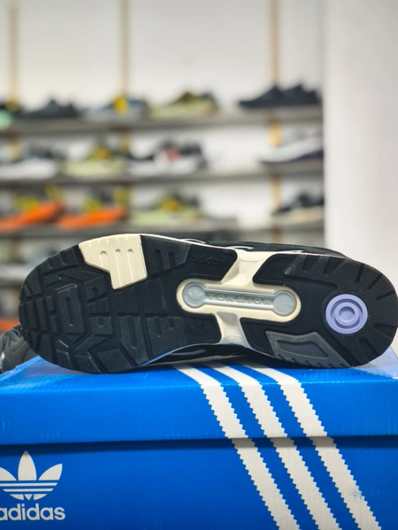 کتونی ادیداس تورشن سوپر ویتنامی/سایز ۴۰ الی ۴۵ / رنگ بندی زیبا/Adidas Torsion Super