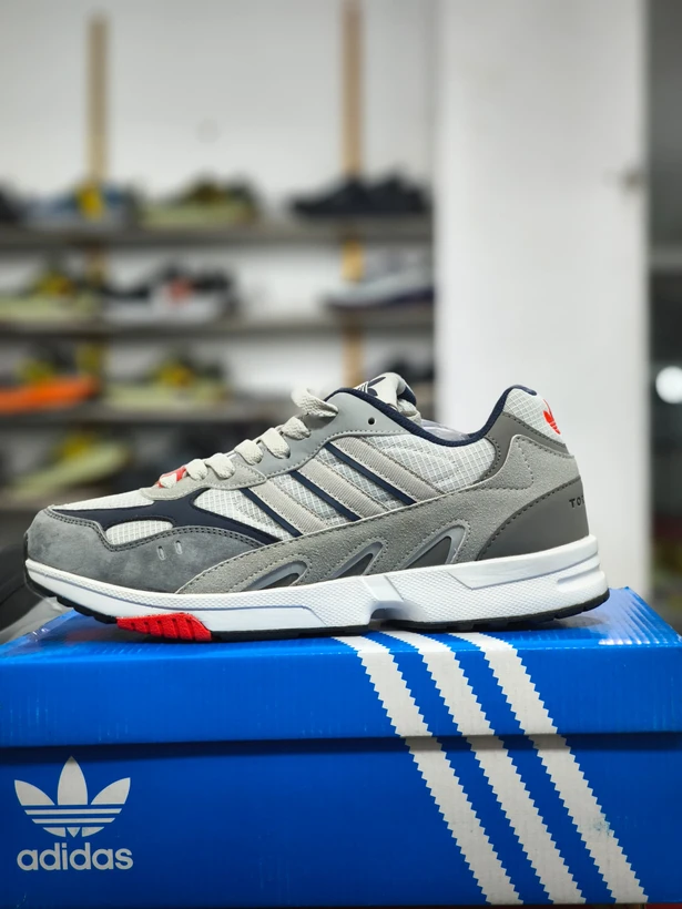 کتونی ادیداس تورشن سوپر ویتنامی/سایز ۴۰ الی ۴۵ / رنگ بندی زیبا/Adidas Torsion Super